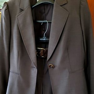 Tahari Alfred Levine brown pant suit size 10